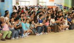 幼稚园参观日观看动漫,动漫之旅，童趣盎然